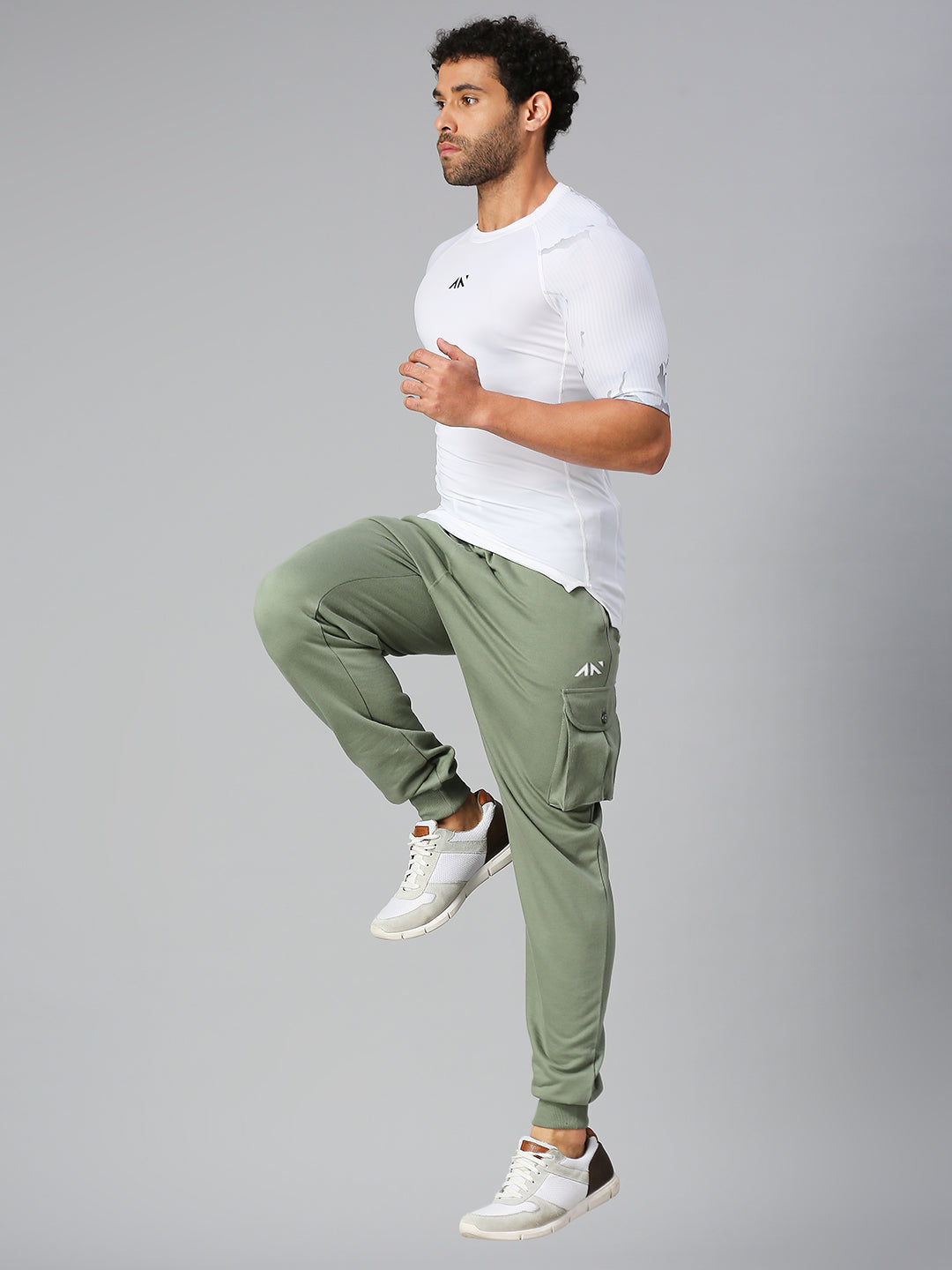 half sleeve white workout t-shirt for men