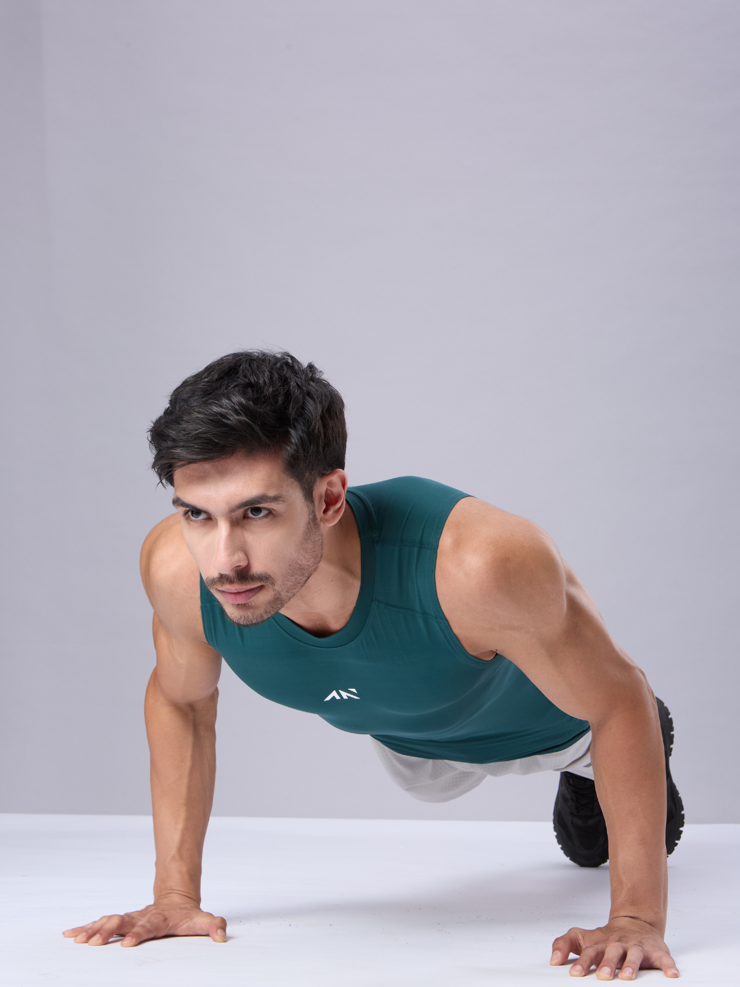 Critical Compression Vest Green
