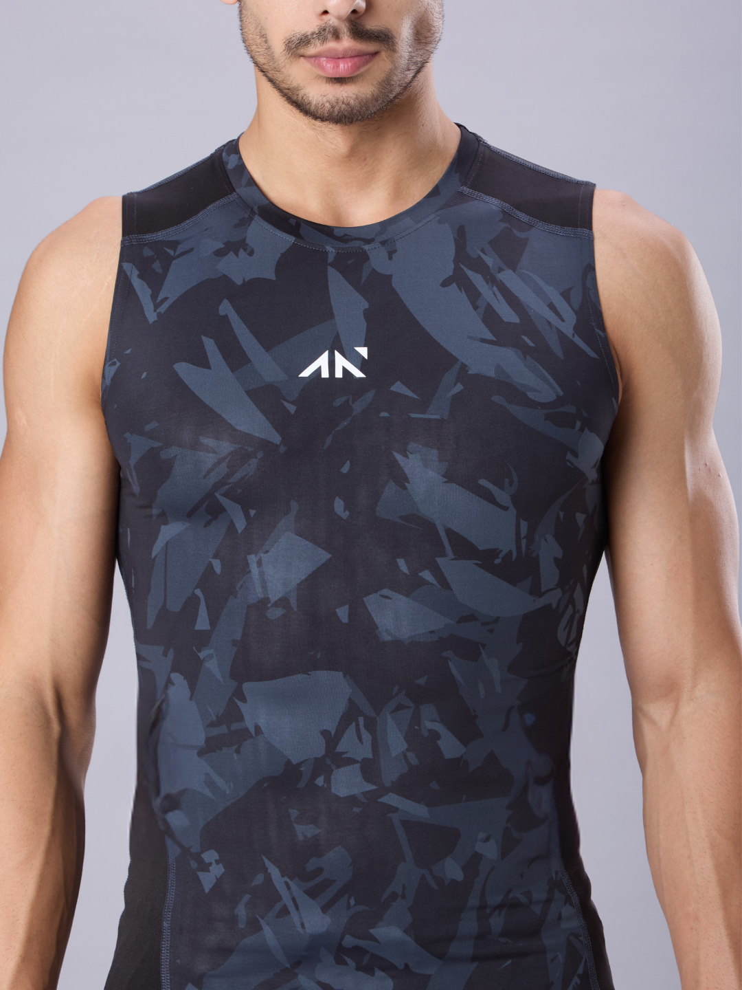 Critical Compression Vest Black Camo