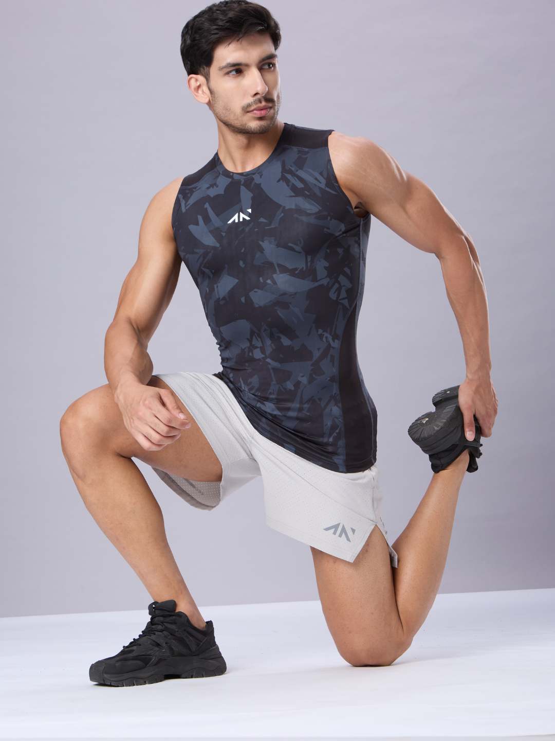 Critical Compression Vest Black Camo