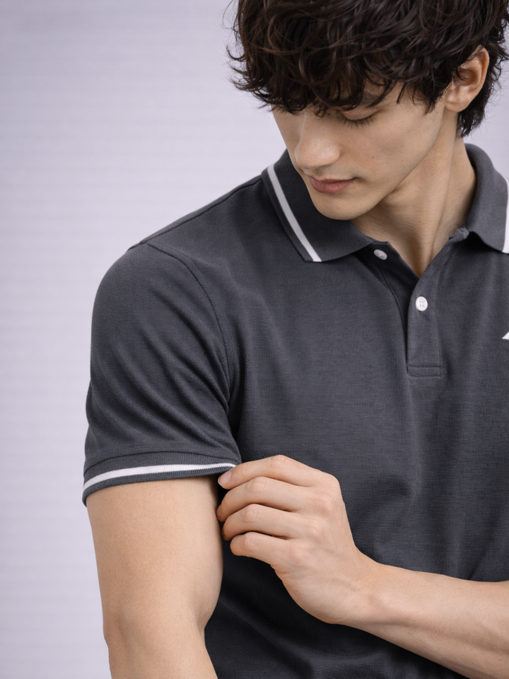 सौंदर्य मूल टीशर्ट