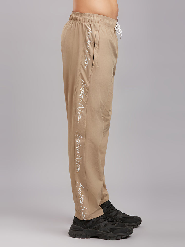 Featherlite Straight Fit Pant